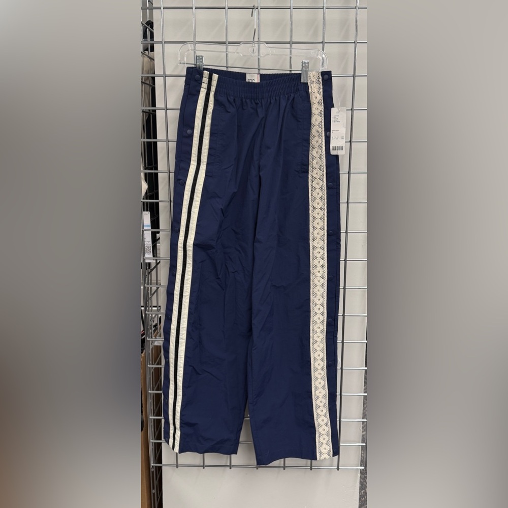 NWT Urban Outfitters side snaps straight leg pant